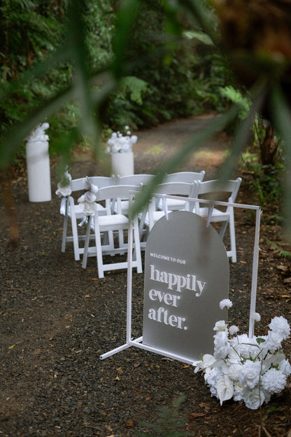elopement package set up custom sign wicker and white warwick